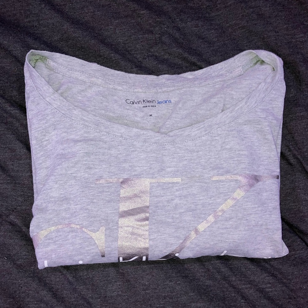 Calvin Klein shirt - Picture 2 of 3